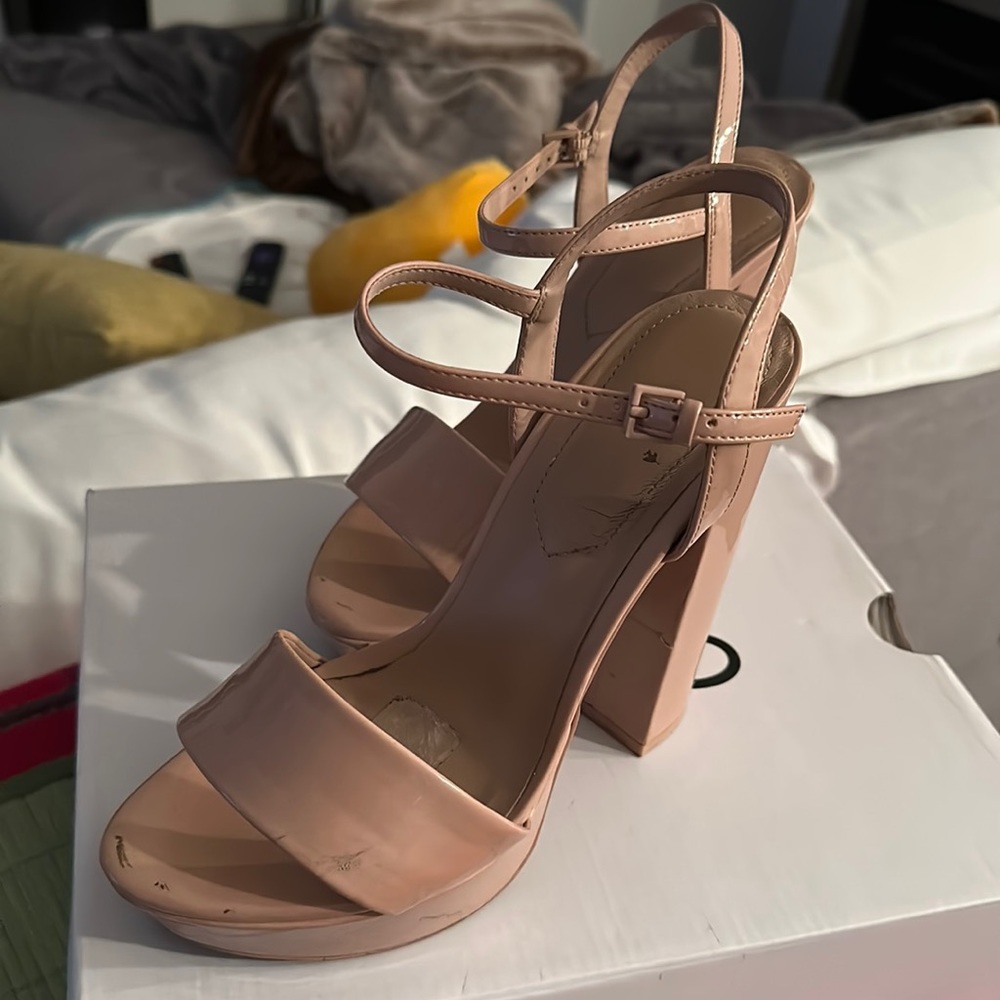 Aldo nude platform heels